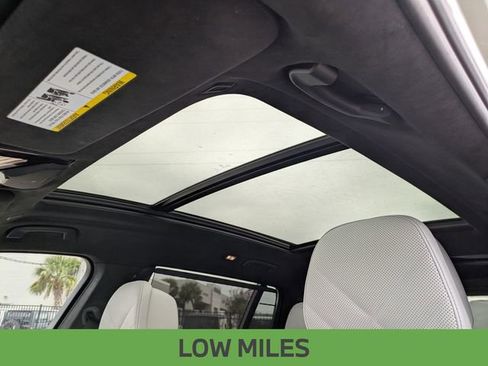 Used 2023 BMW X7 xDrive40i w/ Premium Package image 17