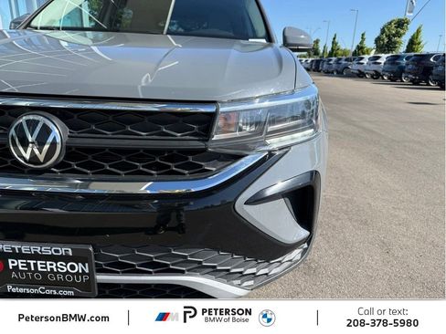 Used 2022 Volkswagen Taos SE FWD image 32