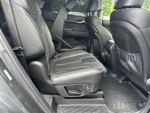 Used 2022 Hyundai Palisade Limited AWD/4WD image 17