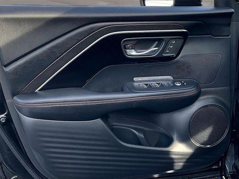 Certified 2025 Acura ADX A-Spec image 23