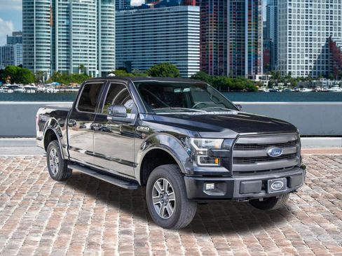 Used 2015 Ford F150 Lariat image 9