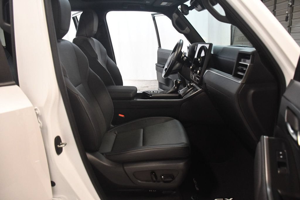 Used 2024 Lexus GX 550 w/ Cold Area Package AWD/4WD image 30