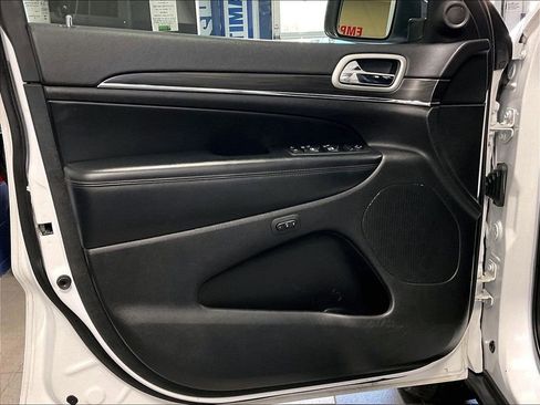 Used 2021 Jeep Grand Cherokee Limited AWD/4WD image 9