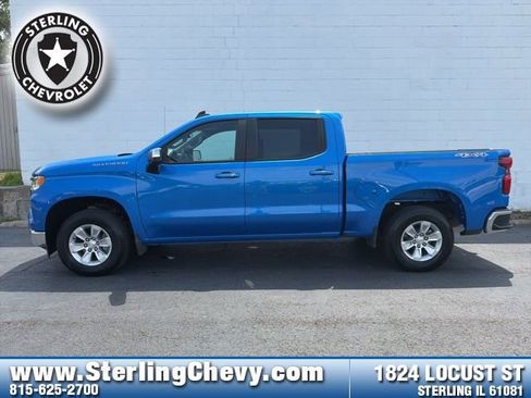 Used 2025 Chevrolet Silverado 1500 LT AWD/4WD image 2