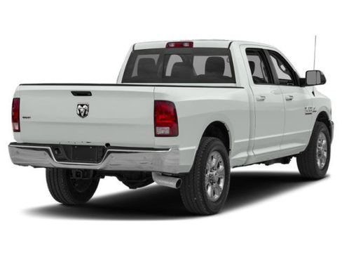 Used 2018 RAM 2500 SLT AWD/4WD image 2