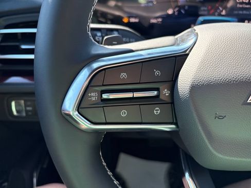 New 2026 Chevrolet Traverse Z71 w/ Enhanced Driving Package AWD/4WD image 12