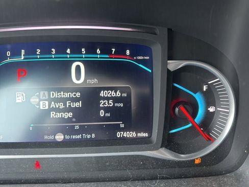 Used 2022 Honda Pilot Sport image 27