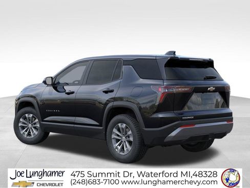 New 2026 Chevrolet Equinox LT w/ Convenience Package II FWD image 3