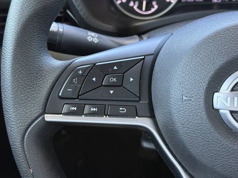 Used 2024 Nissan Sentra SV FWD image 30
