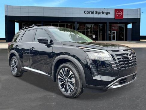 New 2026 Nissan Pathfinder Platinum image 7