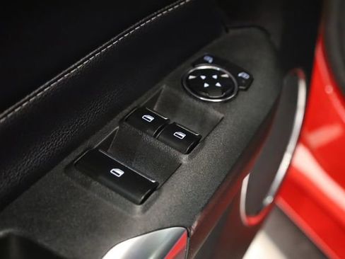 Used 2020 Ford Mustang Premium image 17