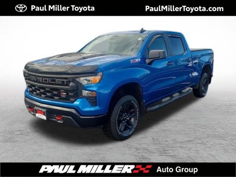 Used 2023 Chevrolet Silverado 1500 Custom Trail Boss AWD/4WD image 1