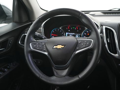 Used 2018 Chevrolet Equinox Premier image 17