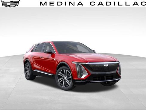 New 2026 Cadillac Lyriq Luxury w/ LPO, Floor Liner Package AWD/4WD image 7