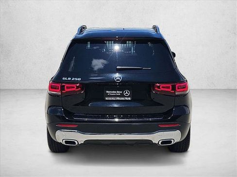Certified 2023 Mercedes-Benz GLB 250 image 7