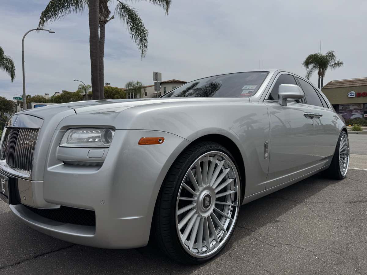 Used 2014 Rolls-Royce Ghost RWD image 13