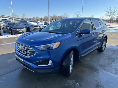 Used 2022 Ford Edge SEL image 3
