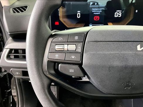 Used 2025 Kia K4 FWD image 10