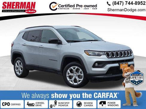 Used 2024 Jeep Compass Latitude image 1