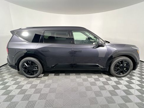 New 2026 Kia EV9 Land w/ Nightfall Edition Package image 2