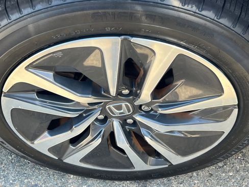 Used 2021 Honda Accord Hybrid image 10