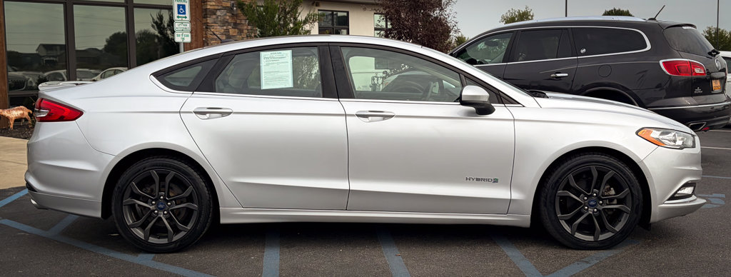 Used 2018 Ford Fusion SE w/ Equipment Group 601A FWD image 28