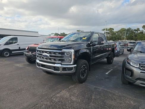 Used 2024 Ford F350 Lariat w/ Tremor Off-Road Package image 10