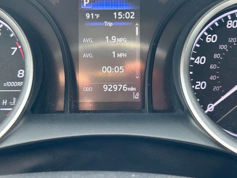 Used 2021 Toyota Camry LE FWD image 30