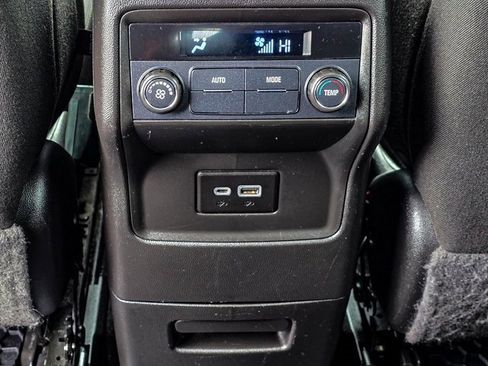 Used 2020 GMC Acadia SLE w/ LPO, Floor Liner Package image 16