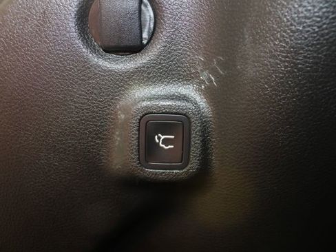 Used 2023 Jeep Compass Latitude w/ Convenience Group image 18