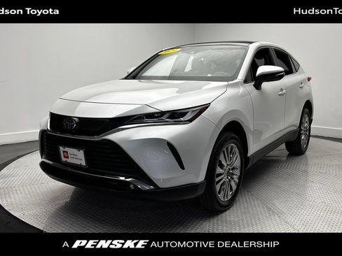 Used 2024 Toyota Venza Limited AWD/4WD image 1