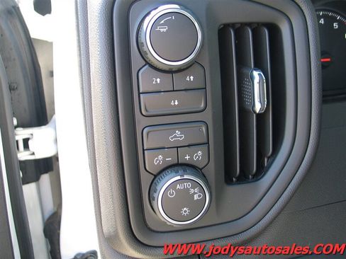 Used 2024 Chevrolet Silverado 2500 W/T w/ WT Fleet Convenience Package AWD/4WD image 6