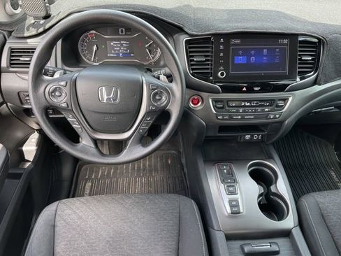 Used 2023 Honda Ridgeline Sport image 11