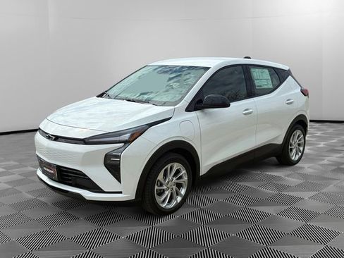 New 2027 Chevrolet Bolt LT w/ Comfort Package image 7