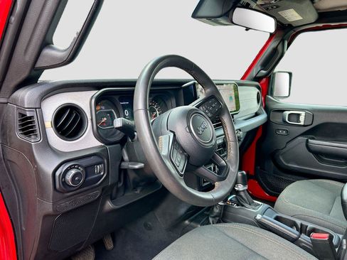 Used 2024 Jeep Wrangler Unlimited Sport AWD/4WD image 24