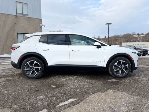 New 2026 Chevrolet Equinox EV LT image 7