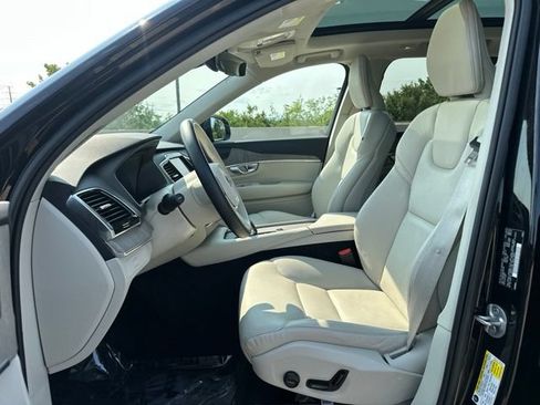 Certified 2023 Volvo XC90 B6 Plus w/ Protection Package Premier AWD/4WD image 19