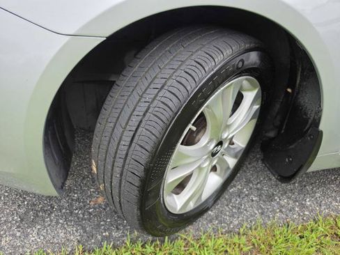 Used 2013 Hyundai Sonata Limited w/ Premium Pkg FWD image 9