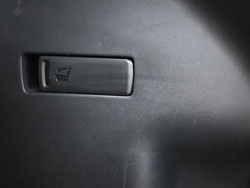 Used 2023 Hyundai Tucson SE image 25