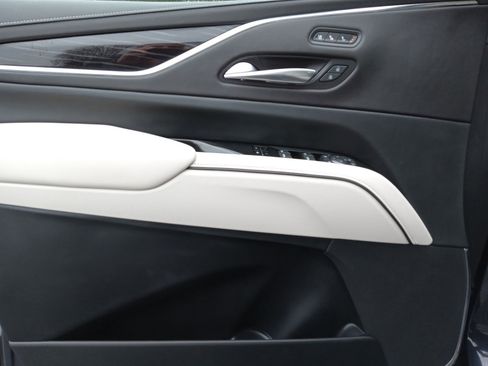 Used 2023 Cadillac Escalade Sport w/ Touring Package image 9