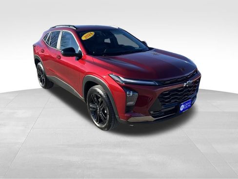 Used 2024 Chevrolet Trax ACTIV w/ Driver Confidence Package image 9