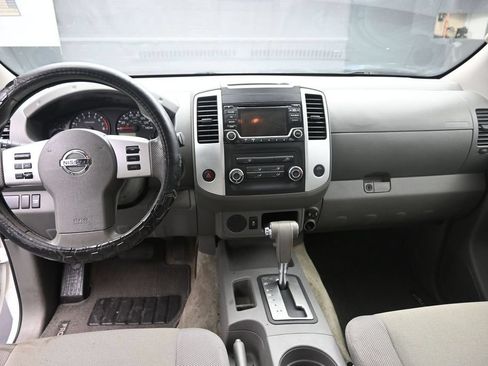 Used 2018 Nissan Frontier S RWD image 9