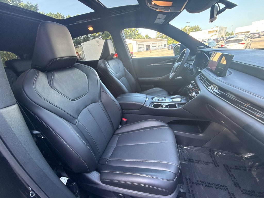 Used 2025 INFINITI QX60 Luxe w/ Black Edition FWD image 26