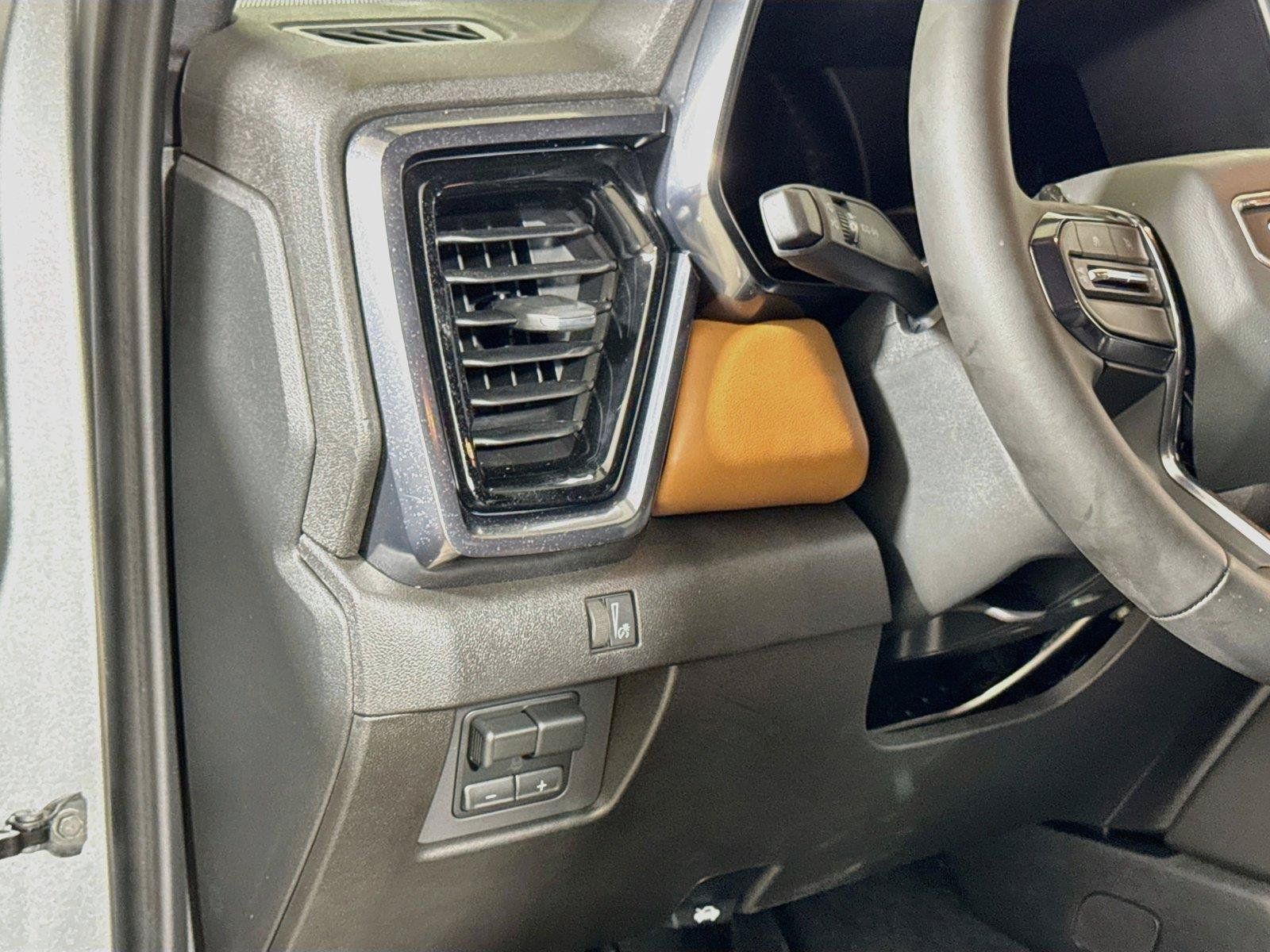 Certified 2026 GMC Canyon AT4 AWD/4WD image 8
