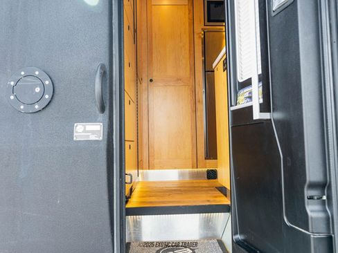 Used 2022 Ford F550 4x4 Crew Cab Super Duty image 65