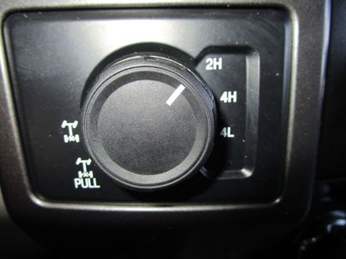 Used 2015 Ford F150 XLT w/ Equipment Group 302A Luxury image 34