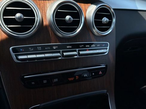 Used 2023 Mercedes-Benz GLC 300 4MATIC Coupe image 17