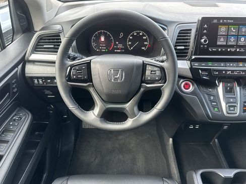 Certified 2026 Honda Odyssey EX-L image 13