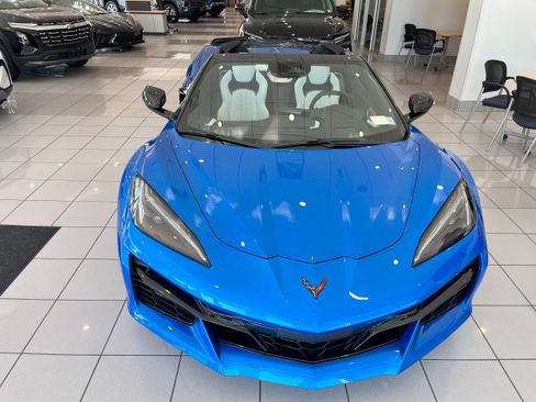 Used 2024 Chevrolet Corvette Z06 w/ Battery Protection Package image 5