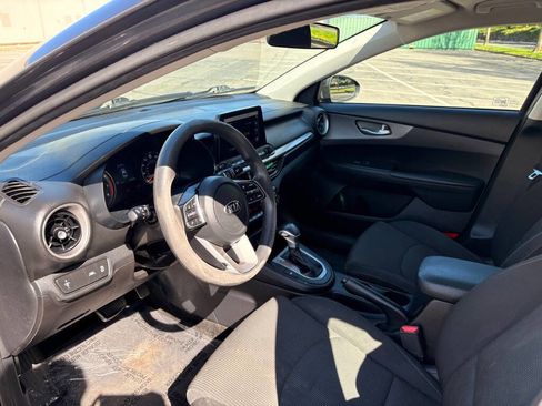 Used 2019 Kia Forte LXS image 10